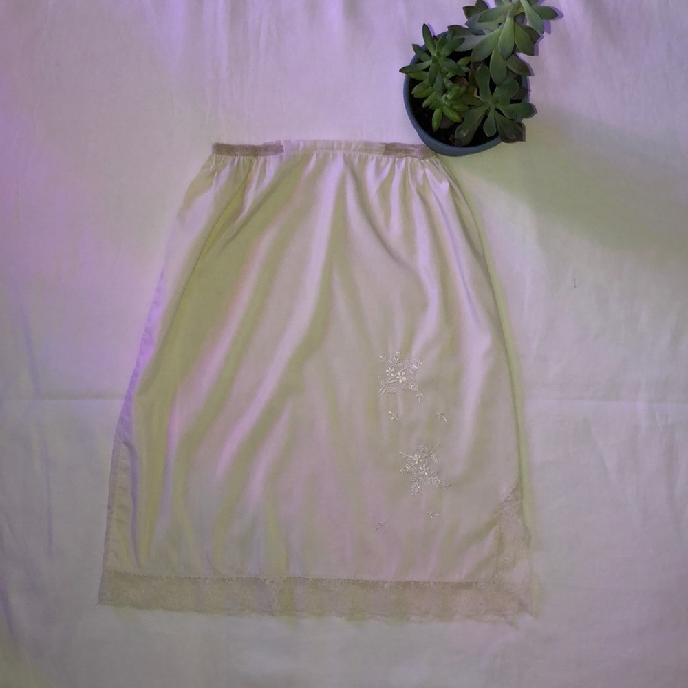 Vintage Komar Lingerie Half Slip Undergarment Skirt